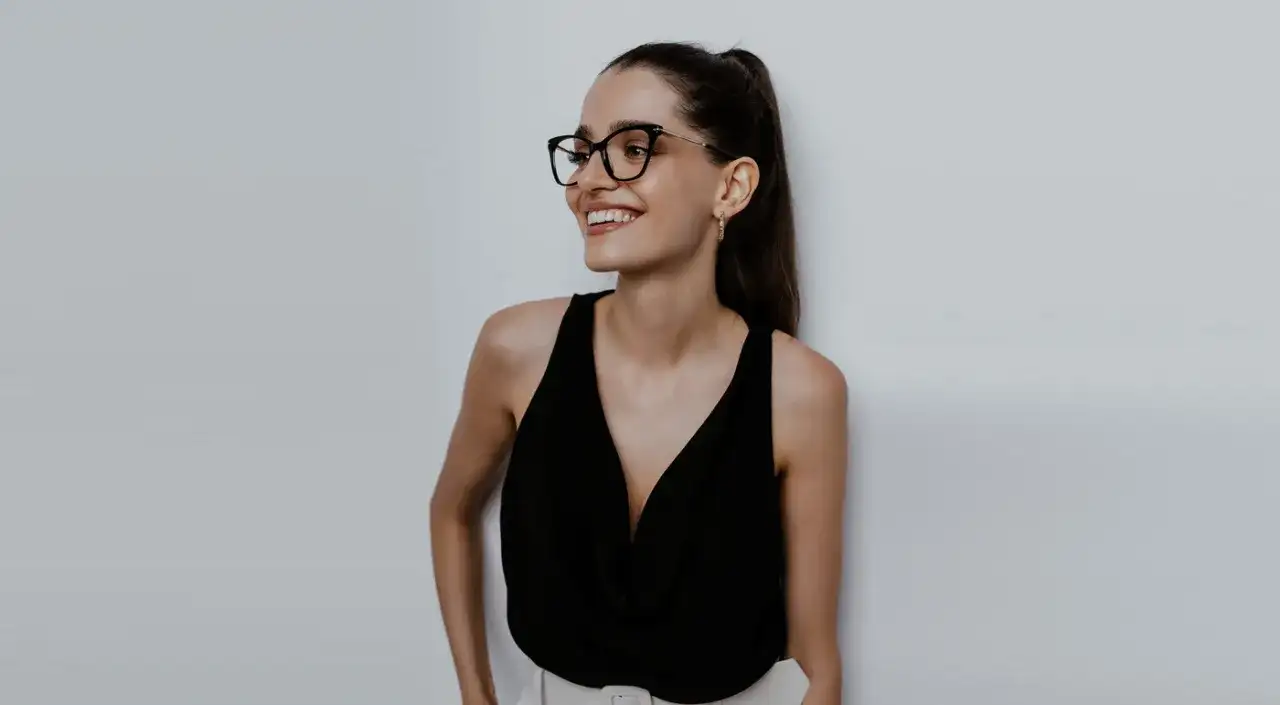 Kwadratowe oprawki dla kogo? Sprawdź, kto powinien je nosić