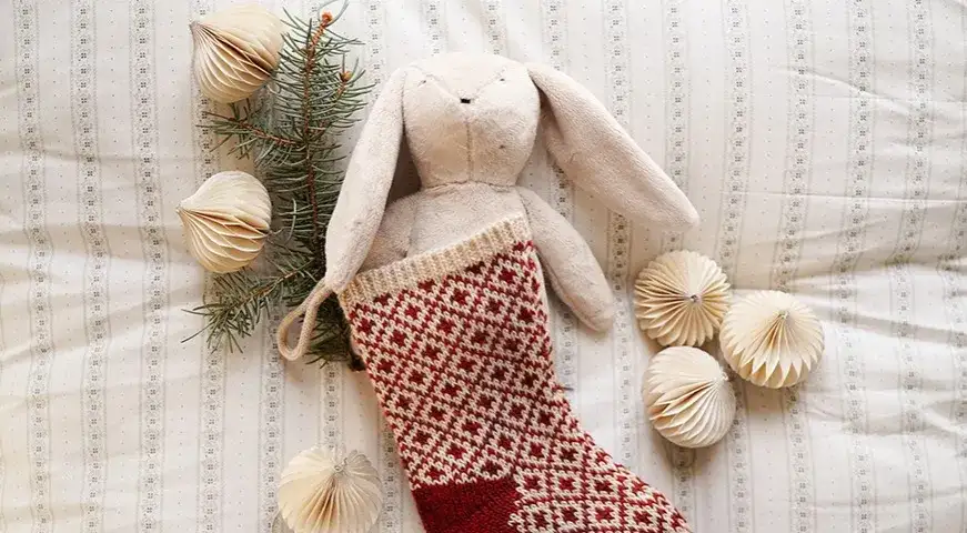 Co kupić niemowlakowi pod choinkę? Najlepsze zabawki edukacyjne