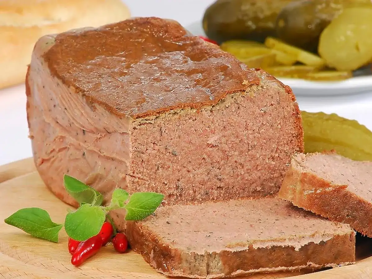 Pasztet: prawda o mięsnym składzie, który zaskoczy każdego!