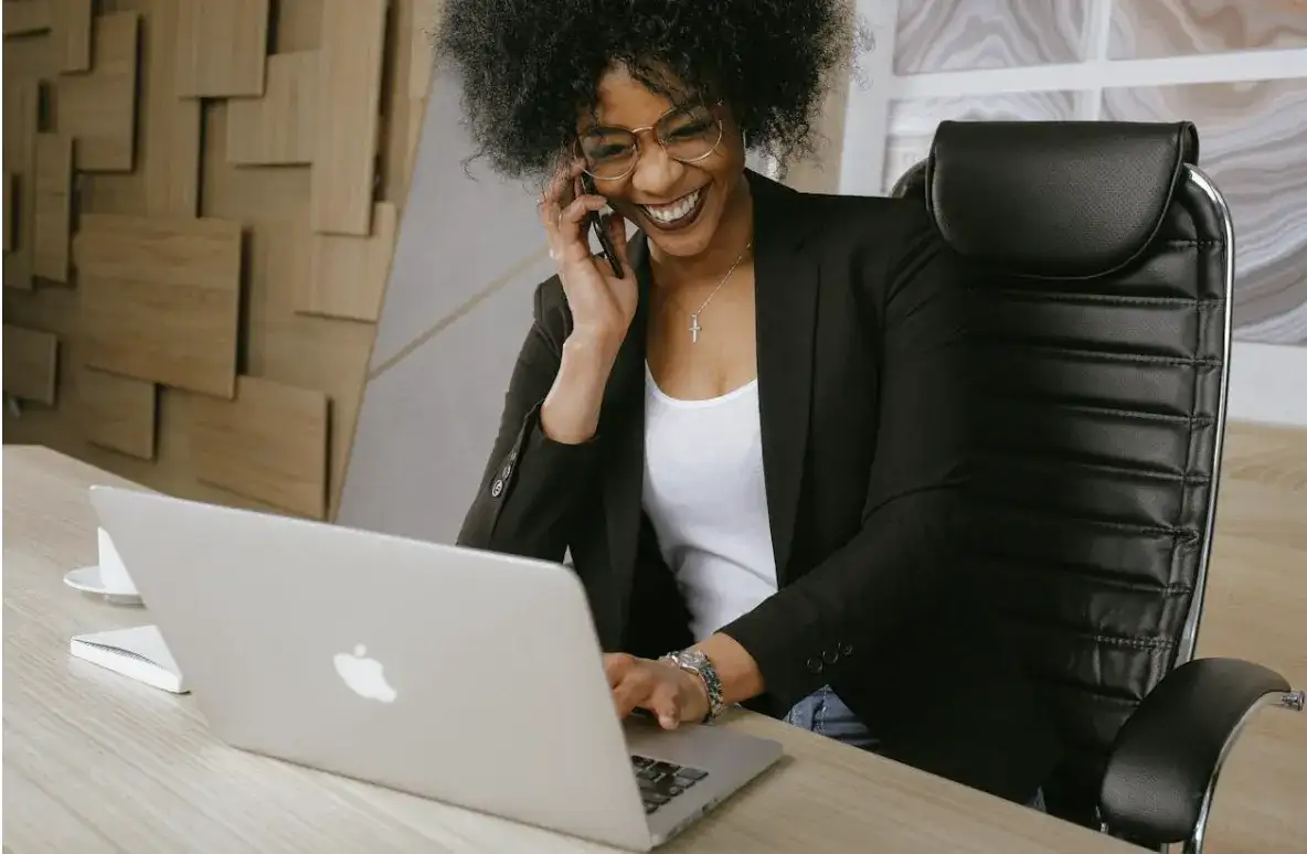 Jak wybrać fotel do pracy zdalnej? Inspiracje i porady zakupowe