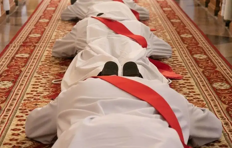 Czy ksiądz to zawód? Poznaj fakty i rozwiej wątpliwości na ten temat