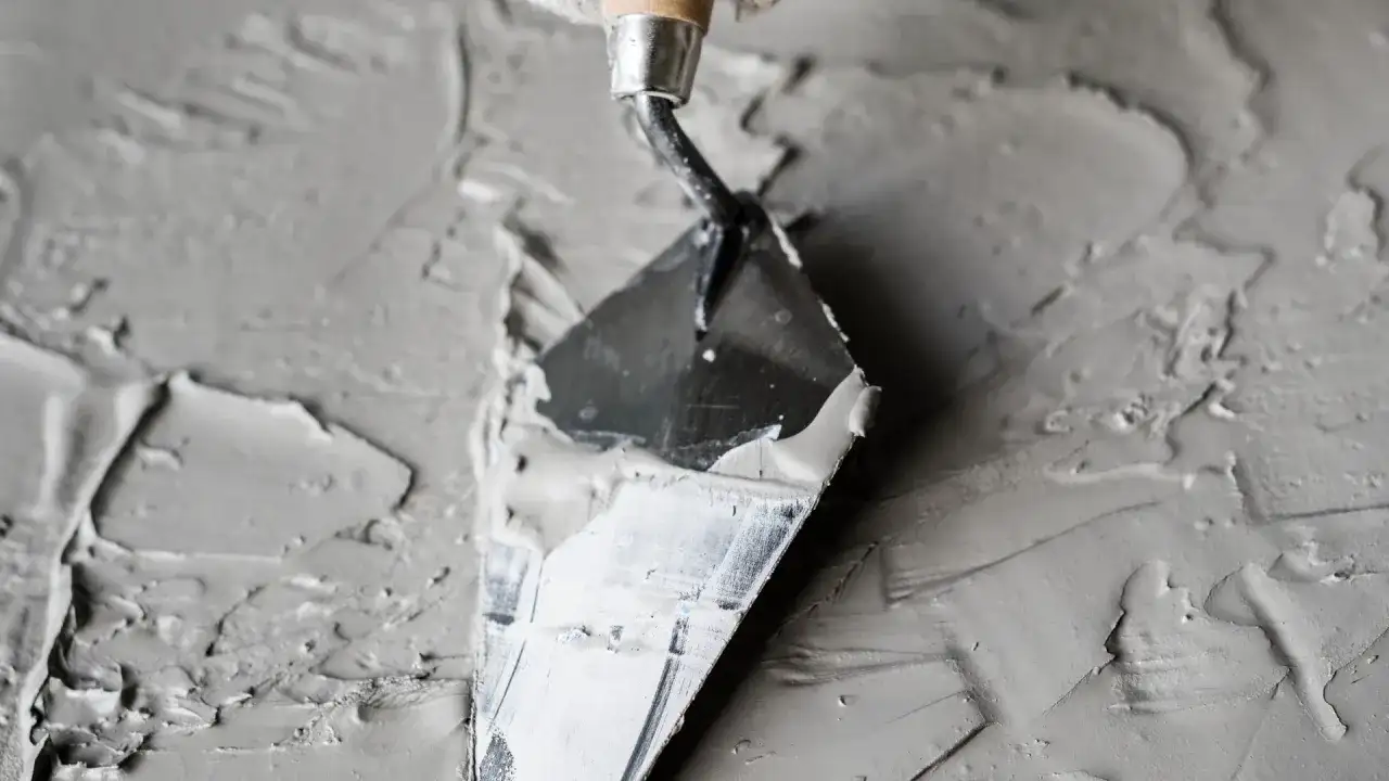 Ile kosztuje zrobienie wylewki samopoziomującej? Zobacz ceny i porady