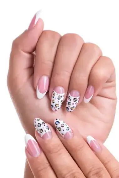 Manicure żelowy co to jest i czy warto go wybrać? Zalety i wady stylizacji