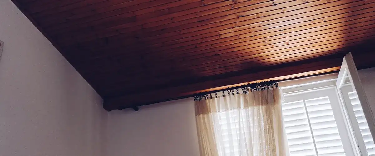 Comment isoler plafond efficacement pour un confort optimal chez soi