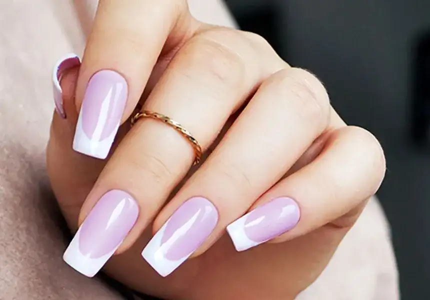 Jaki lakier do French manicure wybrać, aby uzyskać perfekcyjny efekt?