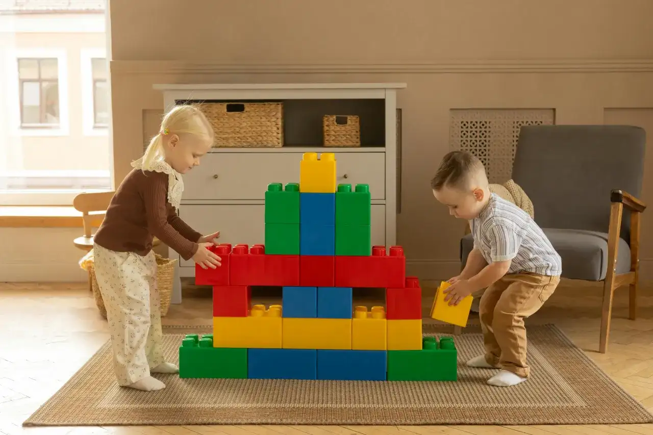 Jak urządzić pokój dziecka? Pomysły, trendy i praktyczne wskazówki