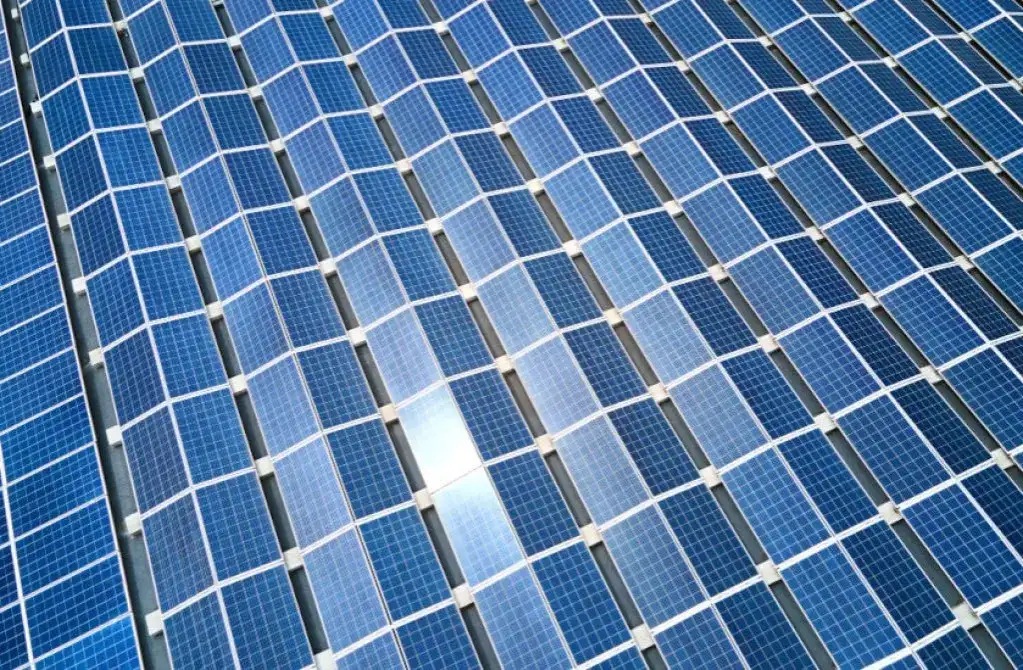 Fotowoltaika wschód czy zachód: Która orientacja daje więcej energii?