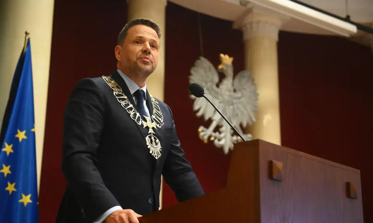 Ile zarabia prezydent Warszawy Rafał Trzaskowski? Szokujące kwoty!