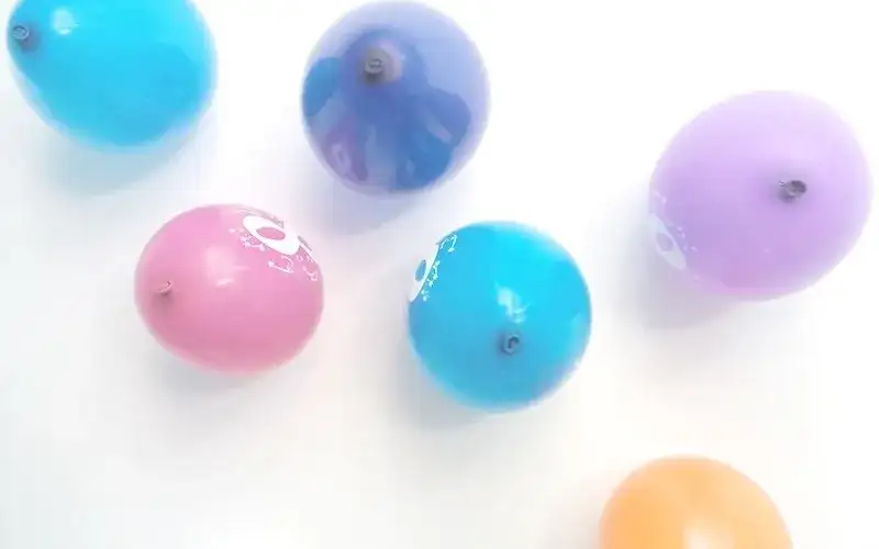 Jak zawiesić balony bez helu - proste metody na udaną dekorację