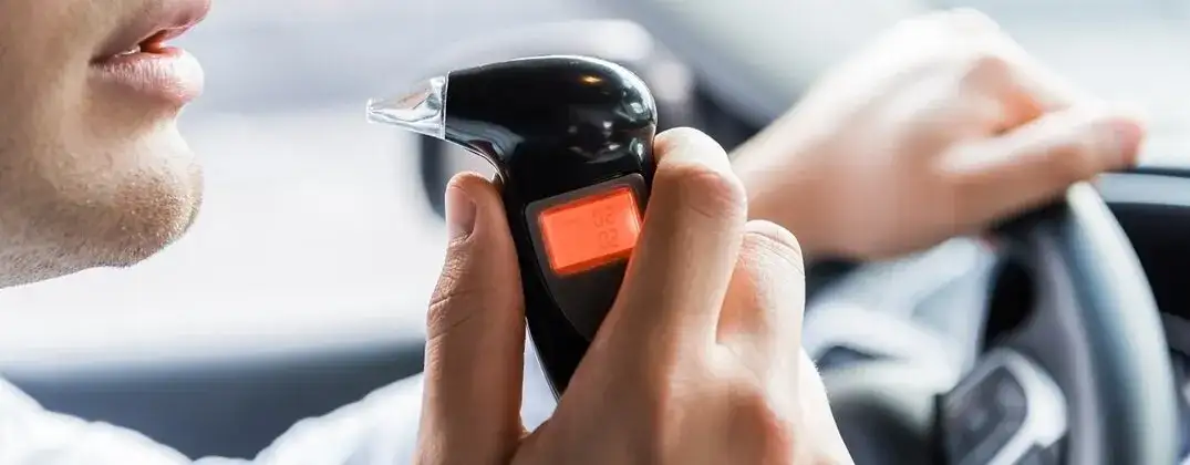 Najlepsze alkomaty ranking 2025 – jak wybrać odpowiedni model?