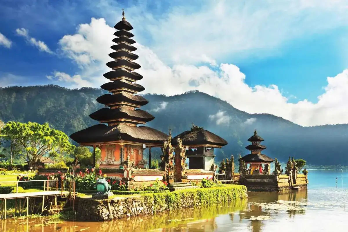 Gdzie leży Bali? Odkryj jego geograficzne położenie w Indonezji