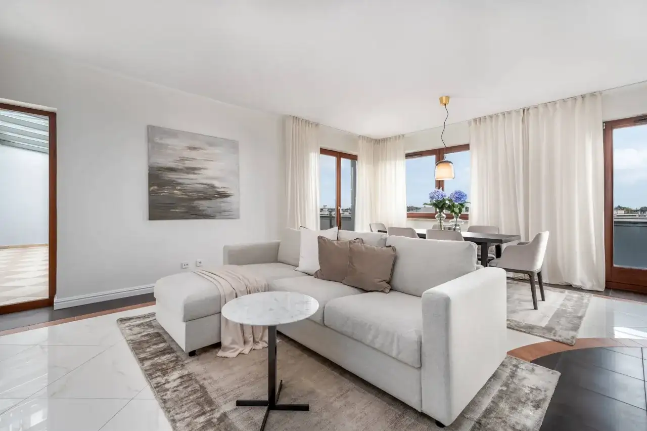 Najlepszy obiektyw do wnętrz: jak uniknąć błędów w fotografii architektonicznej