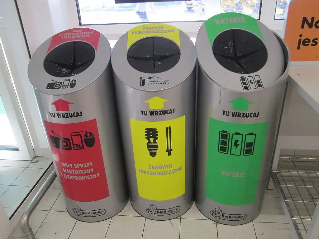 Gdzie wyrzucić zużyte baterie? Poznaj bezpieczne sposoby utylizacji