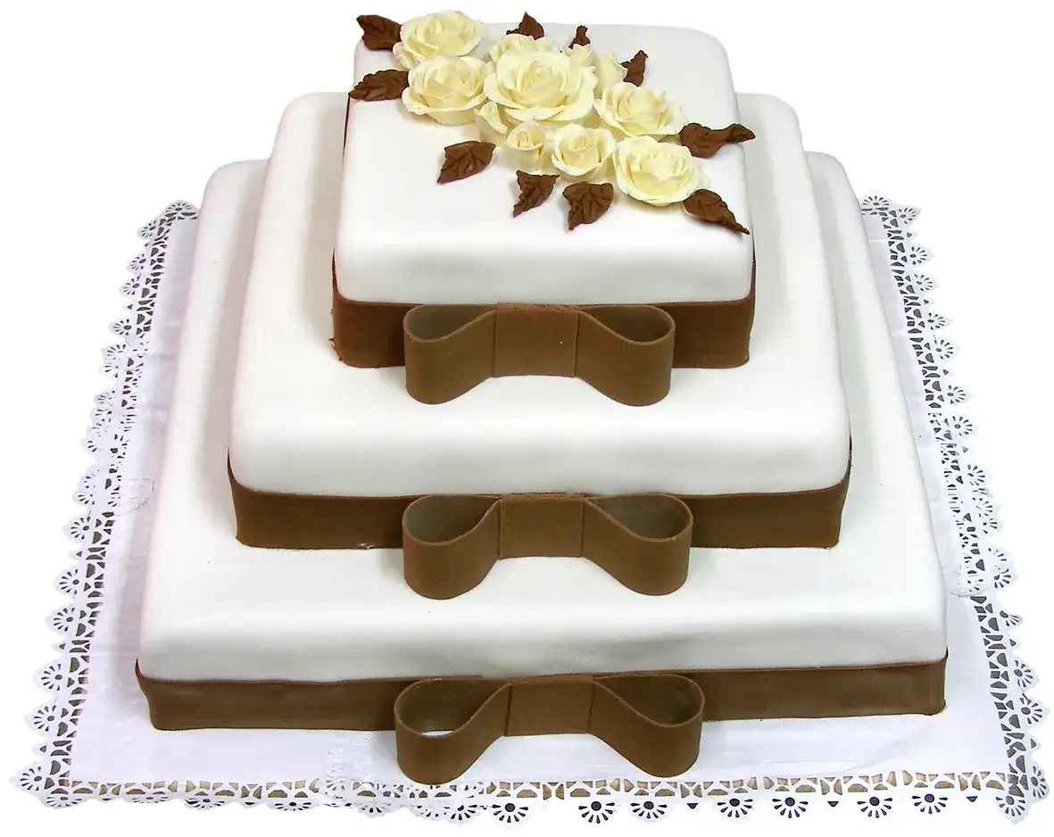 Elegancki tort weselny prostokątny piętrowy: smaki i dekoracje