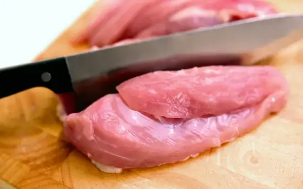 Jak wybrać dobrej jakości mięso – kluczowe wskazówki dla konsumentów