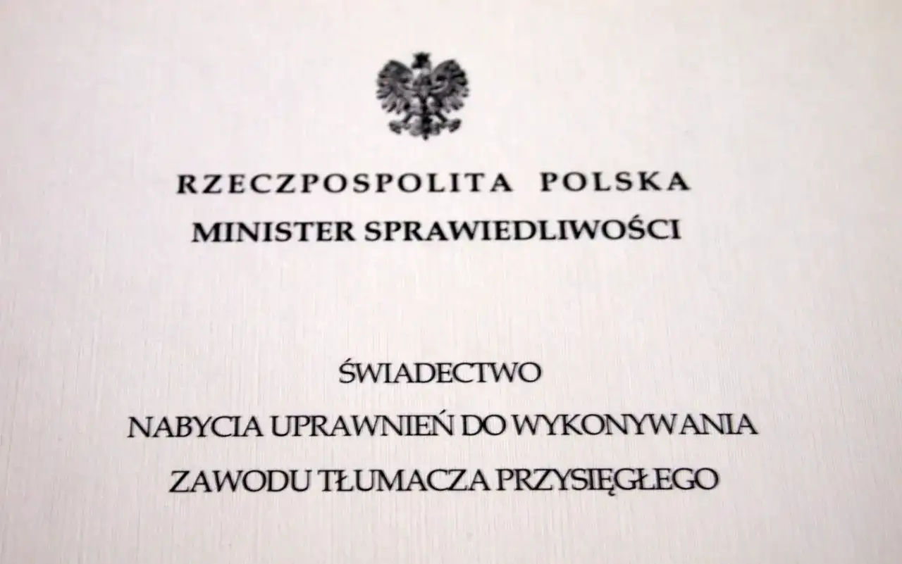 Jak zostać tłumaczem przysięgłym: Przejdź przez potrzebne studia i kroki stania się profesjonalistą