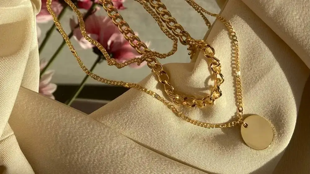 Naszyjnik linia życia co oznacza i jak wpływa na nasze życie