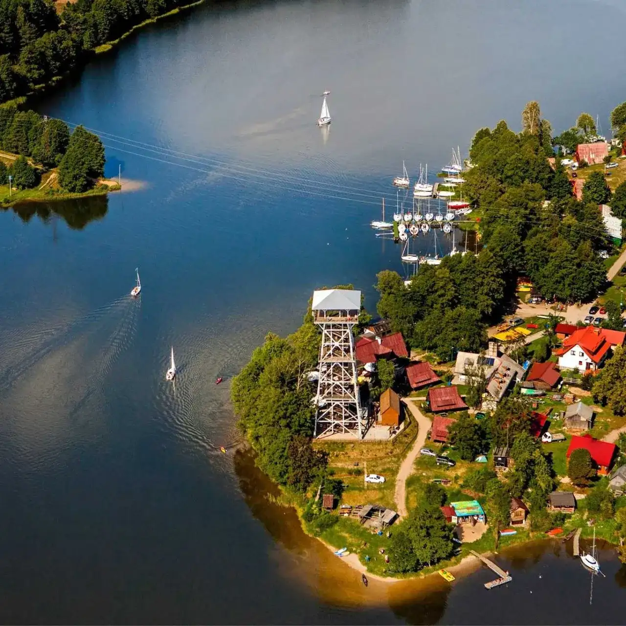 Wdzydze Kiszewskie atrakcje: odkryj najpiękniejsze miejsca i aktywności