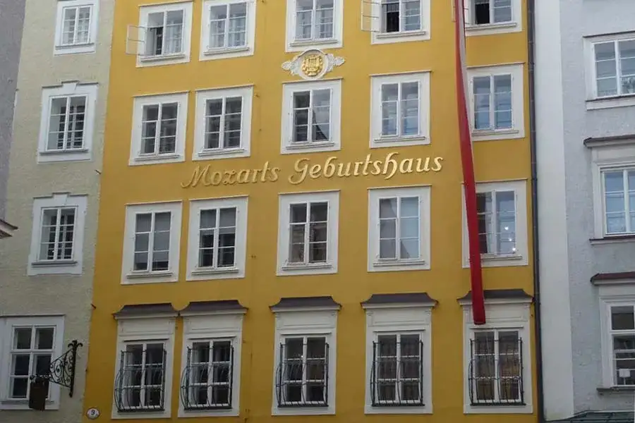 Gdzie urodził się Mozart? Niezwykłe miejsce i historia jego narodzin