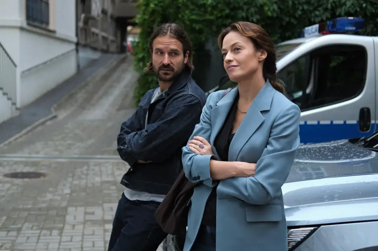 Tajemnica zawodowa 2 ile odcinków? Sprawdź, co musisz wiedzieć!