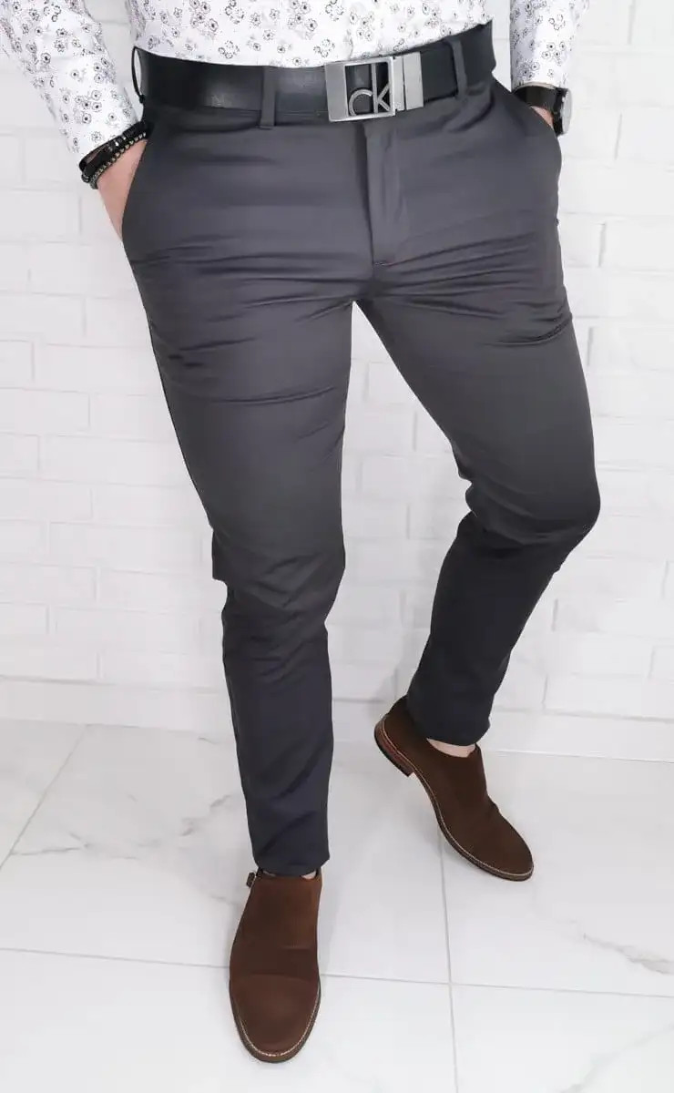 Szare spodnie męskie: Rewolucyjne stylizacje, które zawstydzą innych