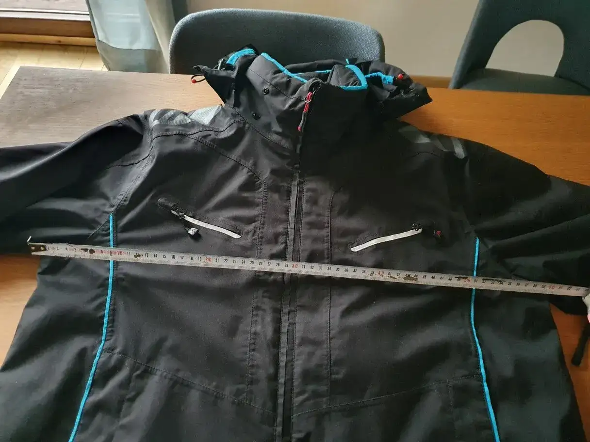 Jak wybrać idealną kurtkę narciarską? Opinie i porady na forum
