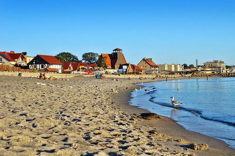 Miejscowość na Helu: poznaj najważniejsze atrakcje turystyczne 2025