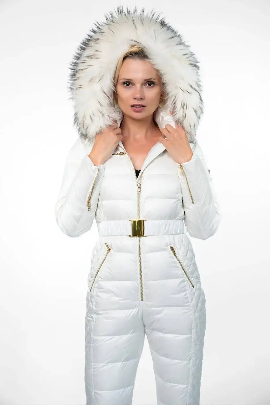 Jak wybrać idealny kombinezon na narty? Porównanie modeli i praktyczne porady