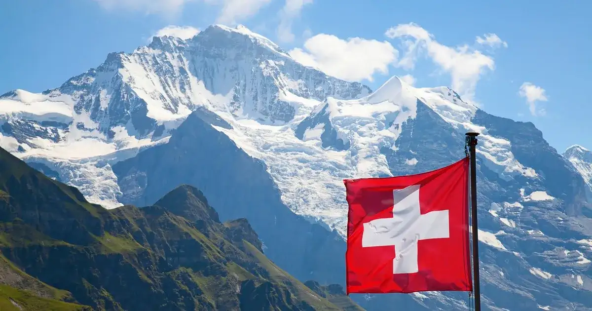 Jak wygląda flaga Szwajcarii? Zaskakujące fakty o jej symbolice