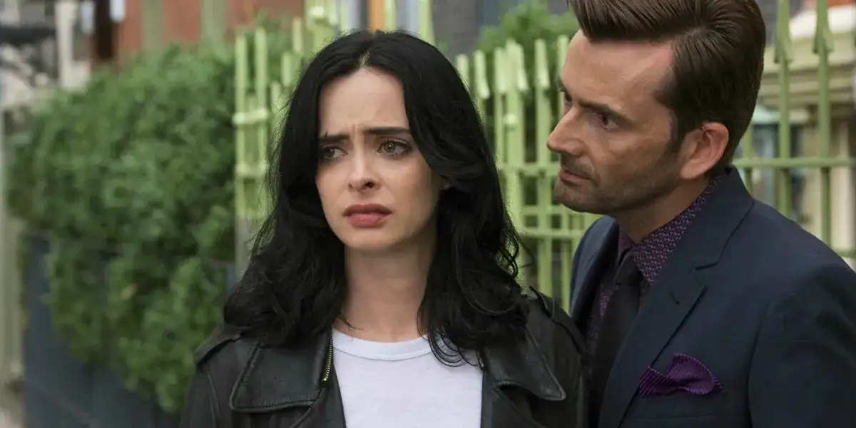 Jessica Jones: Opinie, Recenzje i Oceny Kontrowersyjnego Serialu