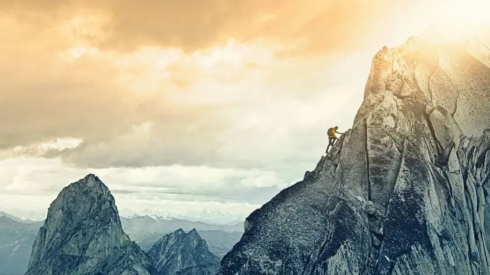 Najlepsze filmy o górach na Netflix: przygoda, emocje i piękno natury