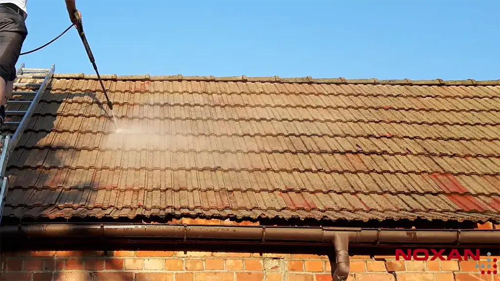 Jak odnowić dachówkę cementową: 5 prostych kroków do pięknego dachu