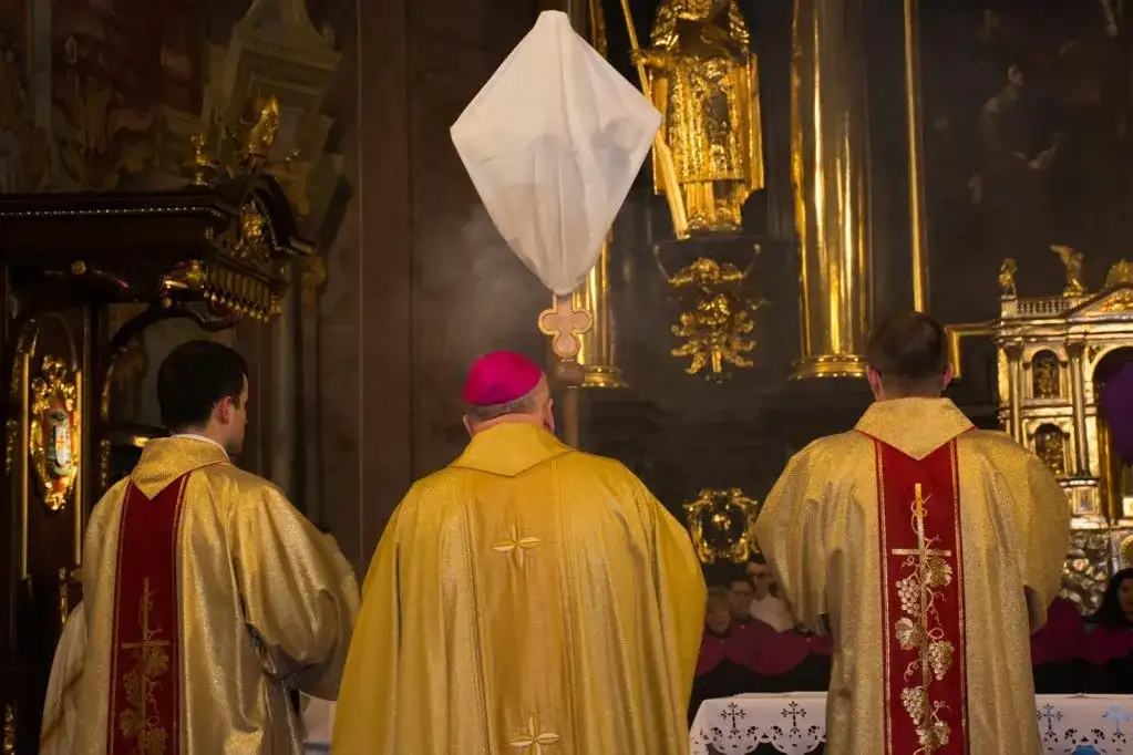 Ile trwa Msza Wieczerzy Pańskiej? Sprawdź, co warto wiedzieć przed udziałem