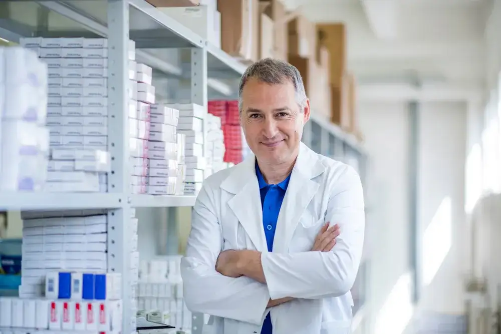 Ile zarabia technik farmacji na stażu? Zaskakujące fakty o wynagrodzeniu