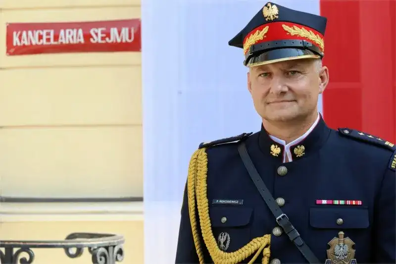 Komendant straży marszałkowskiej: kluczowe informacje i obowiązki