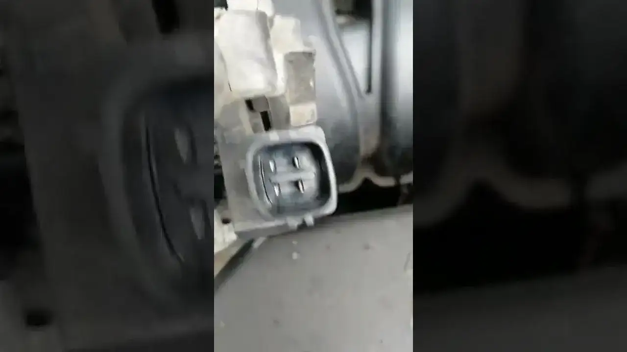 Jak wyjąć alternator w Avensis T25 – prosty poradnik krok po kroku bez błędów