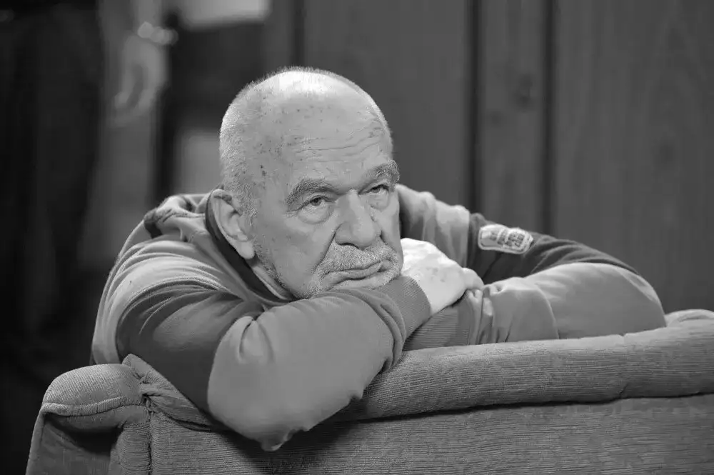 Zmarli aktorzy z Kiepskich: Lista gwiazd serialu, które odeszły