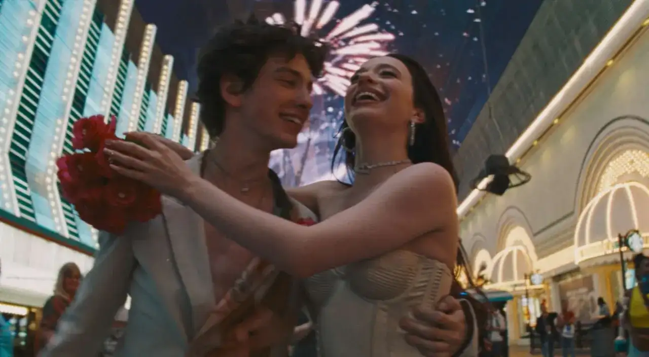 Anora: Refleksje widza na temat społecznych kontekstów filmu