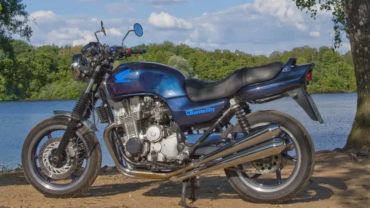 Die beste Auspuffanlage für Honda CB 750 Seven Fifty im Vergleich