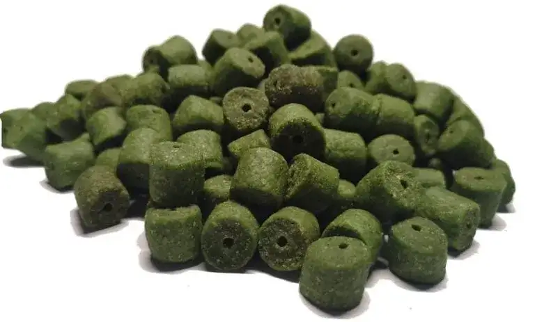 Jaki pellet do metody na karpia - wybierz najlepsze dla sukcesu wędkarskiego