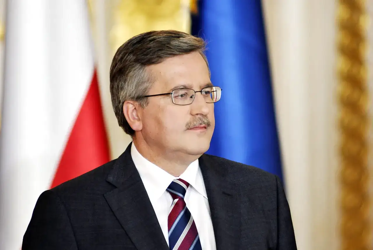 Jakie ustawy zawetował Komorowski i jakie miały konsekwencje?