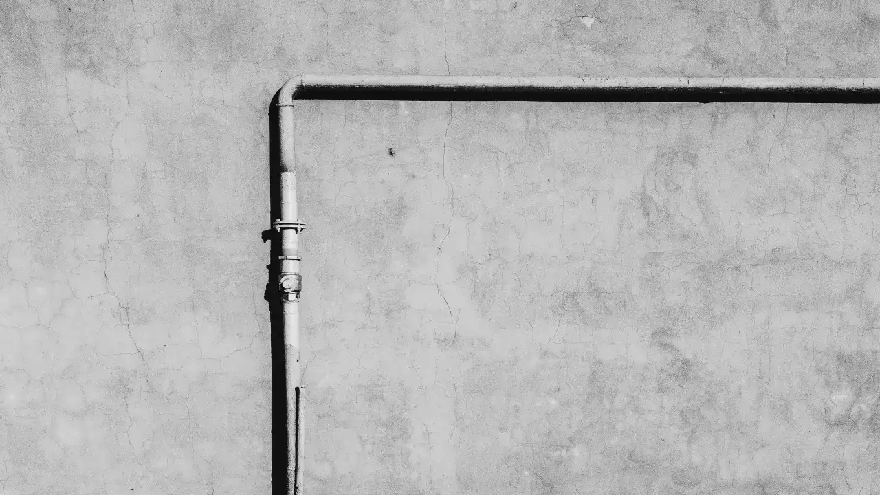 Techniczne zalety listew maskujących w nowoczesnym budownictwie