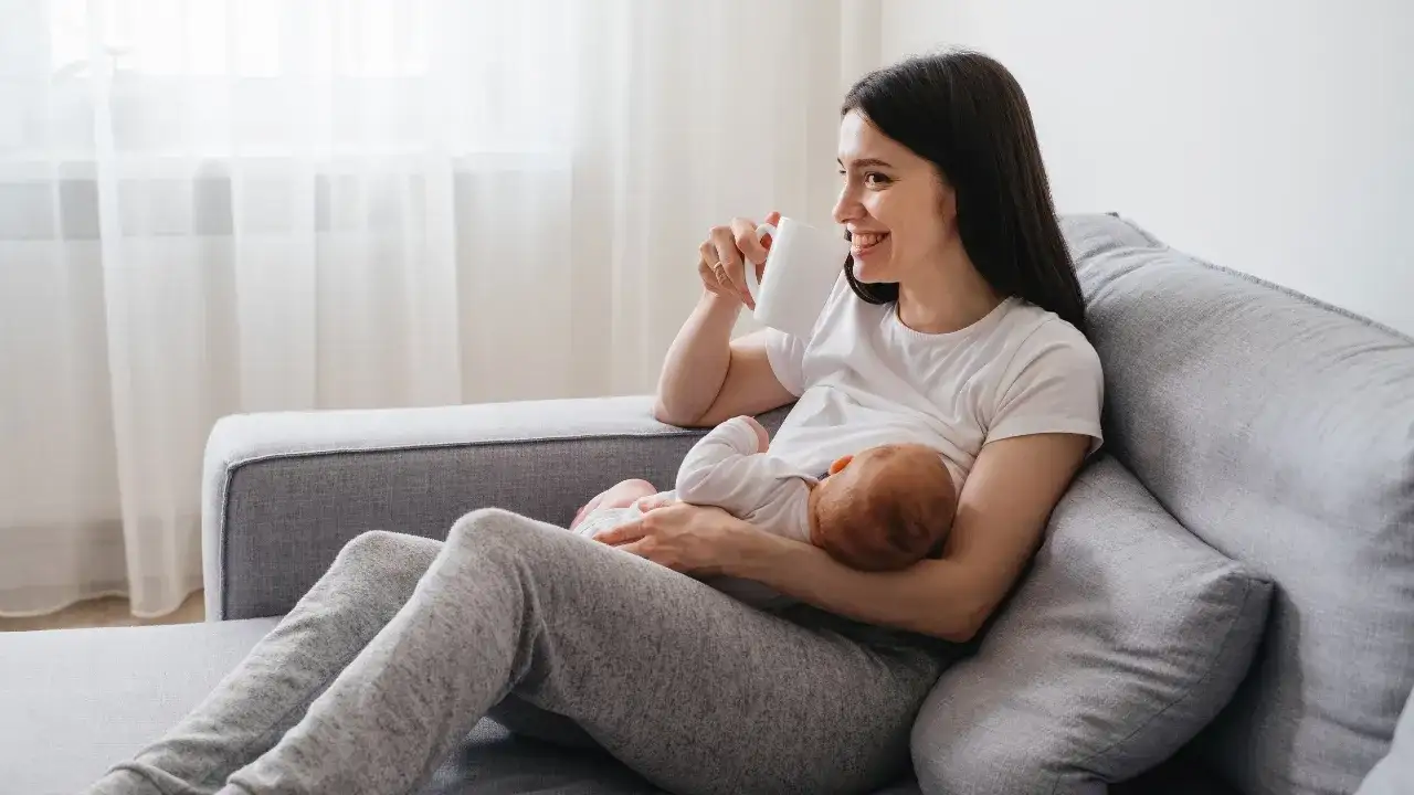 Kiedy pierwszy okres przy karmieniu piersią? Oto wszystko, co musisz wiedzieć