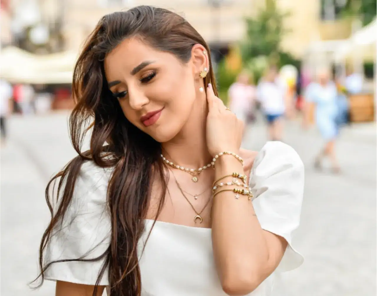 Wisiorek księżyc co oznacza i jak wpływa na Twoją biżuterię