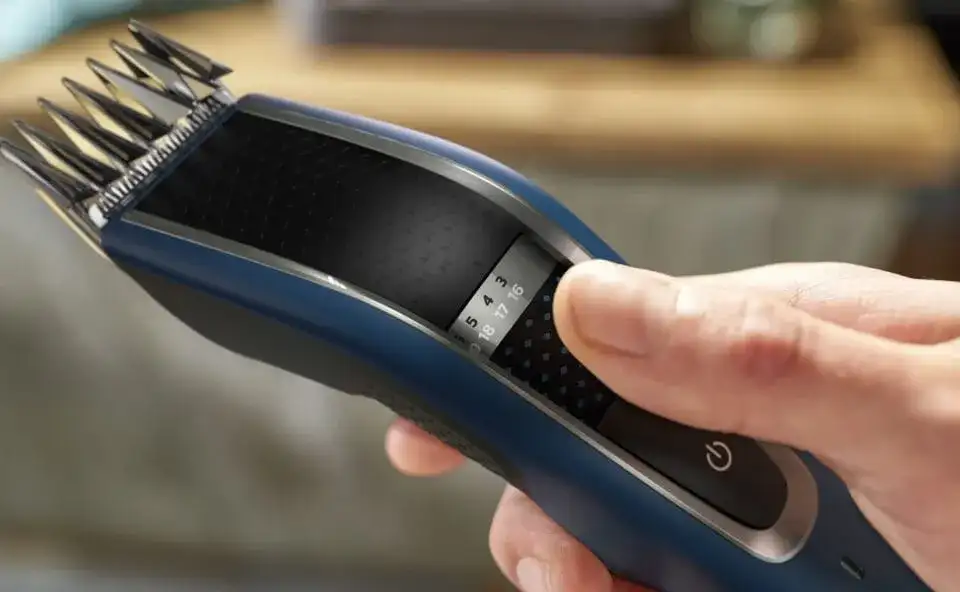 Komu pasuje fryzura na jeża? Idealne kształty twarzy i cechy