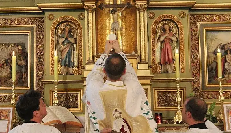 Czym jest msza święta i dlaczego ma tak wielkie znaczenie?