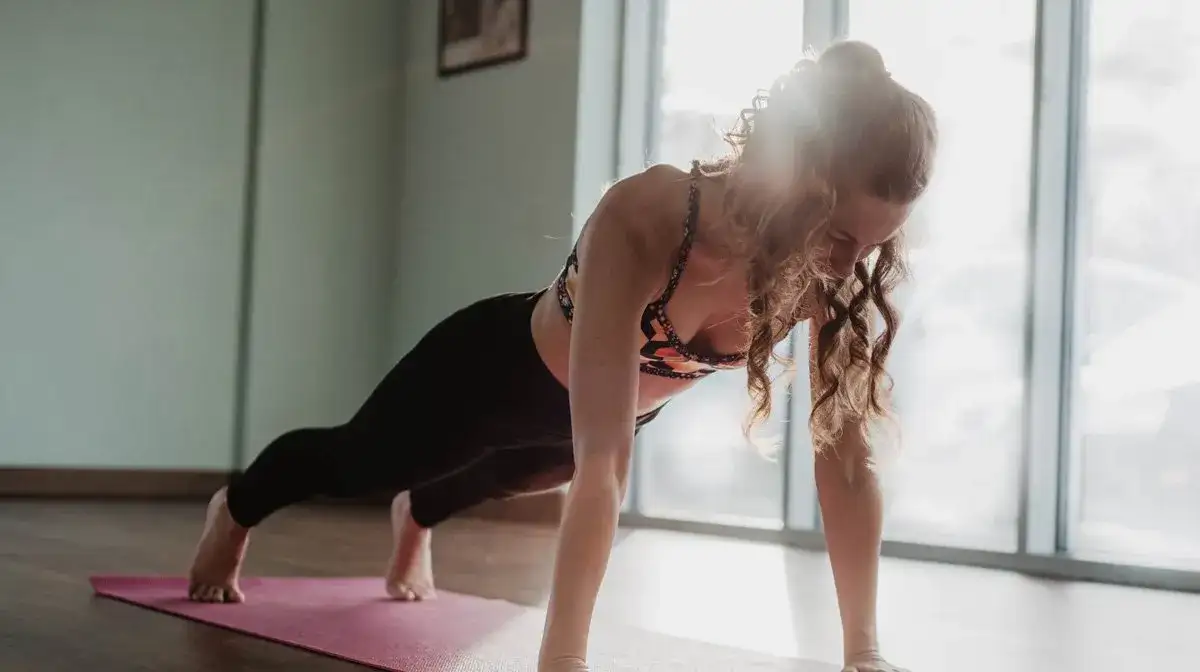 Ćwiczenie deska ile razy dziennie? Oto co musisz wiedzieć!