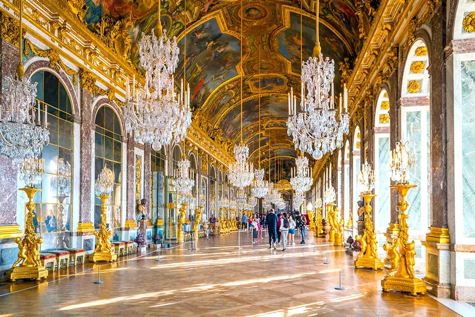 Jak dojechać do Wersalu z centrum Paryża - najlepsze opcje transportu