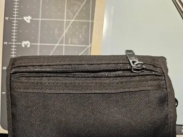 Jak naprawić suwak w torebce - proste sposoby na skuteczną naprawę