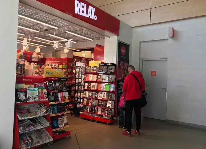 Lotnisko Modlin - jakie sklepy znajdziesz i co warto kupić?